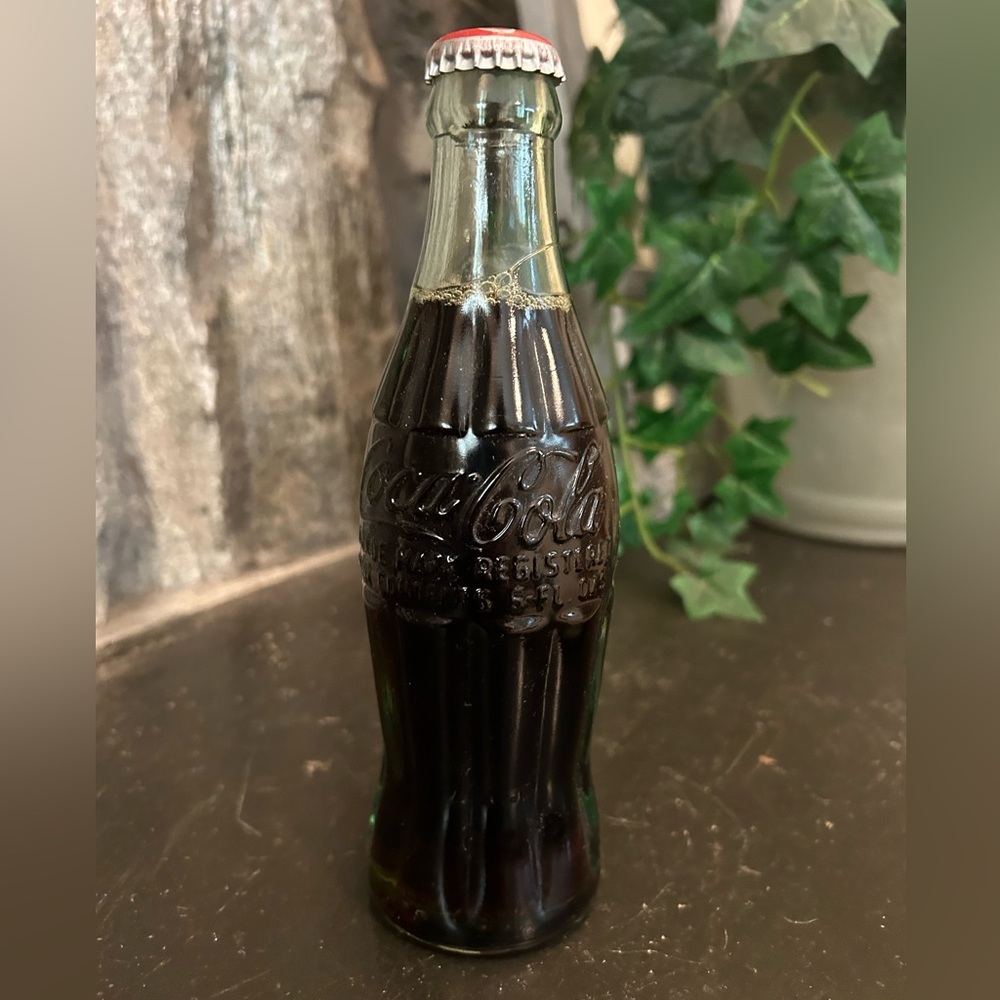 Des Moines glass coke bottle